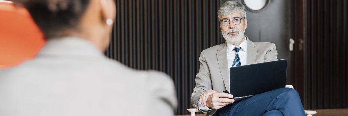 italy-business-people-talking-in-creative-studio-2025-04-04-22-36-56-utc