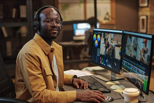 Easy Office Jobs… That Can Pay a Whole Lot of Money!